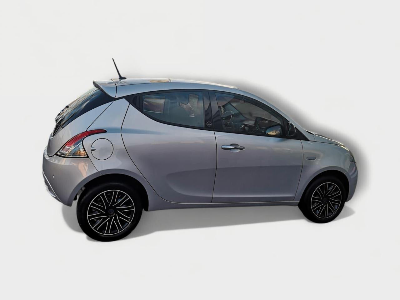 Lancia Ypsilon 1.0 FireFly 5 porte S&S Hybrid Maryne