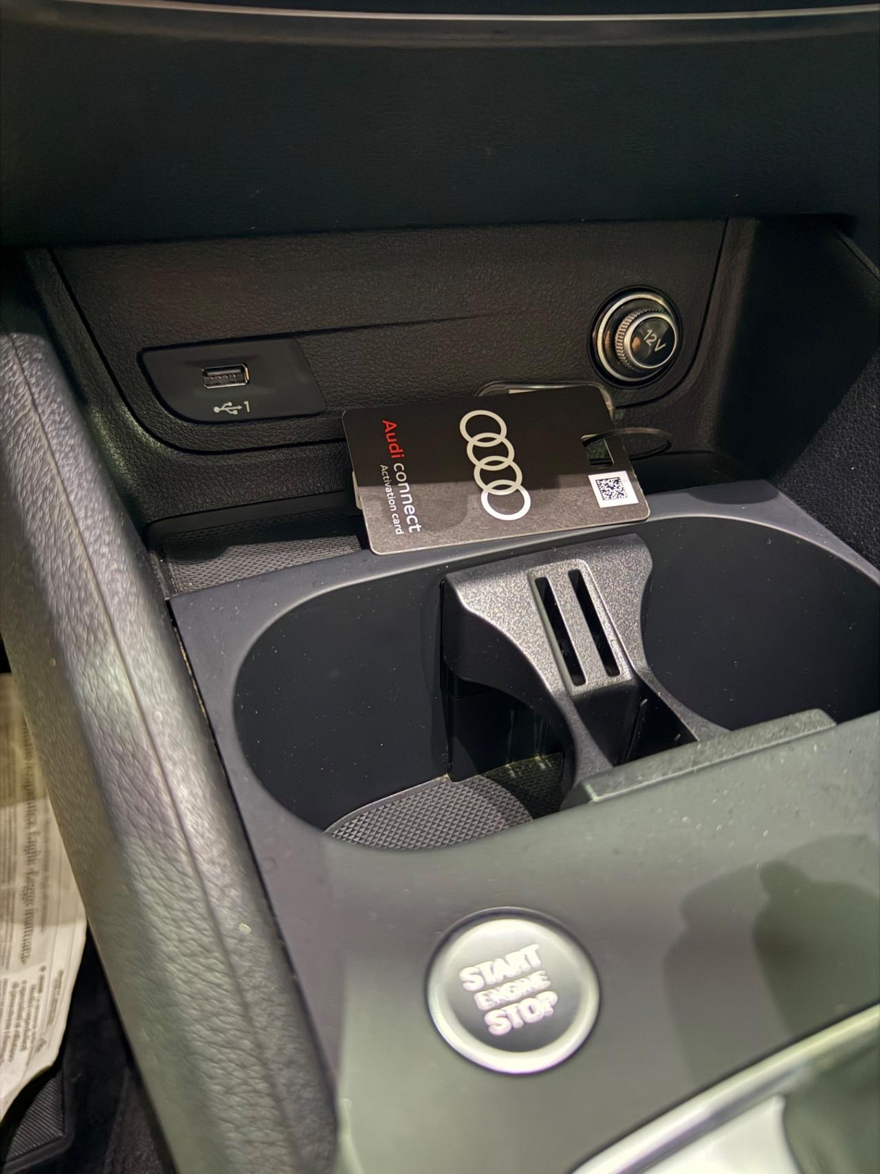 Audi Q2 40 TFSI quattro S tronic Identity Black