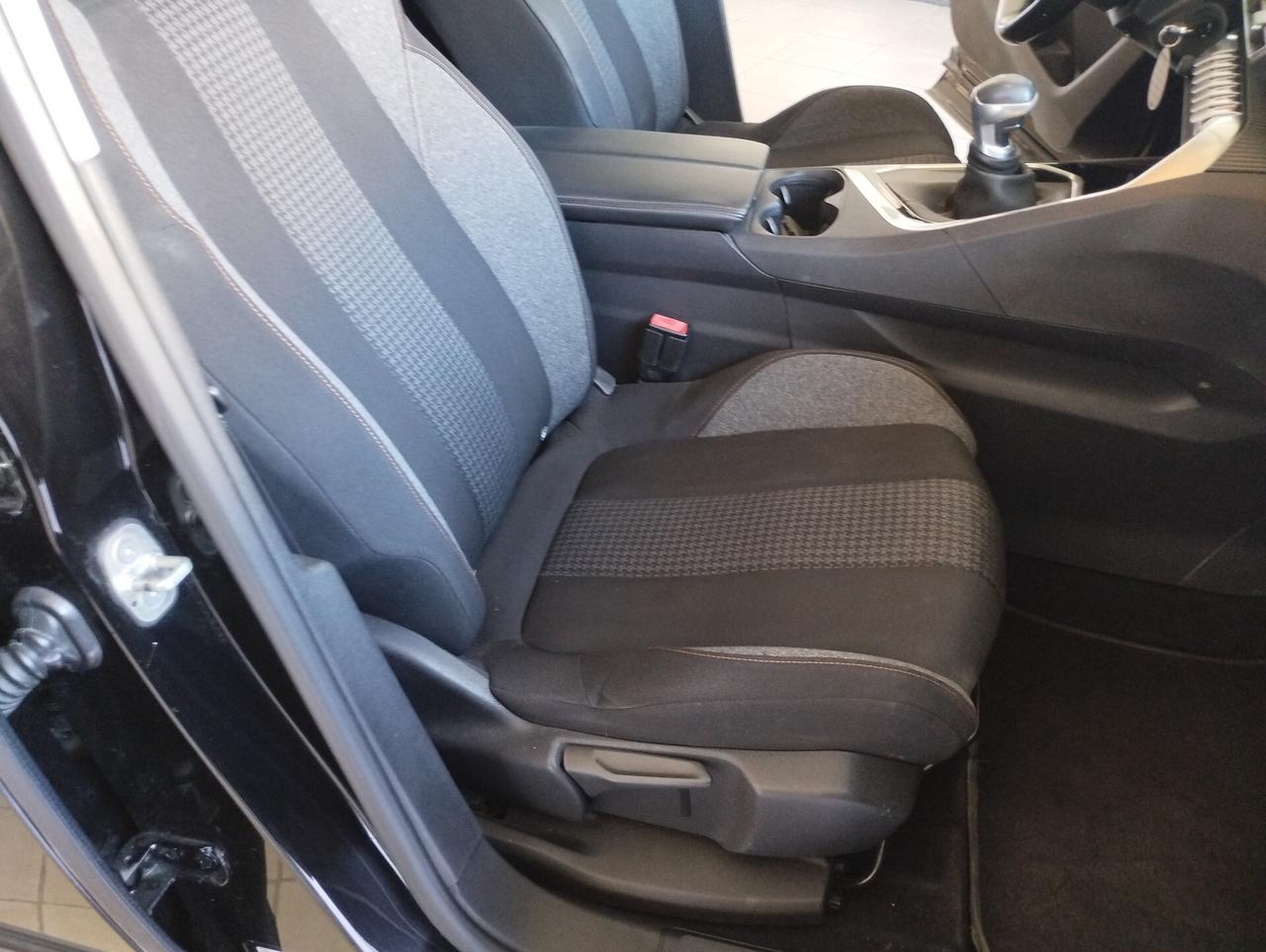 Peugeot 3008 BlueHDi 130 S&S Business