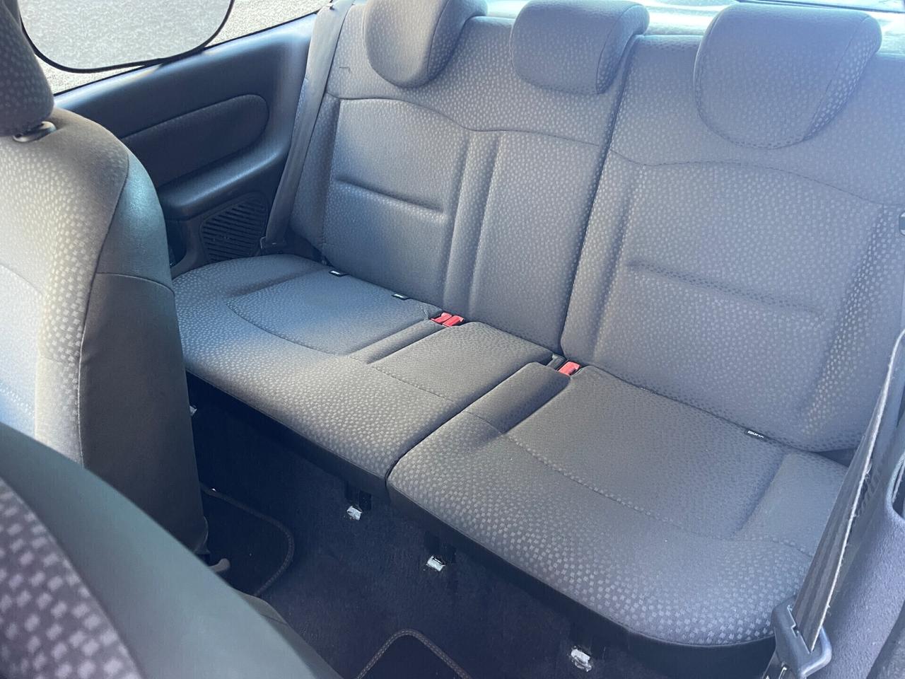 Renault Clio 1.4 16V benzina neopatentati