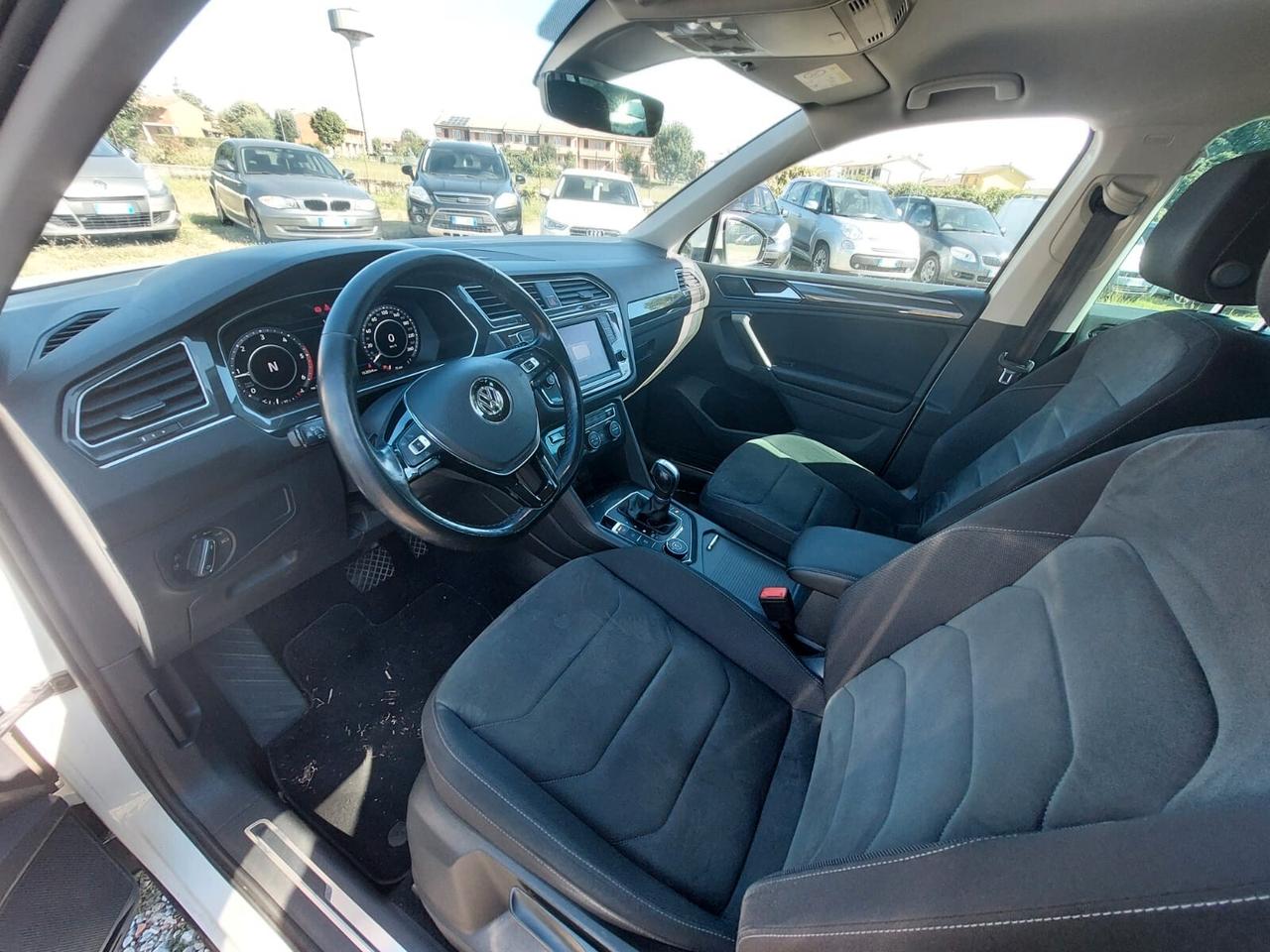 Volkswagen Tiguan 2.0 TDI SCR DSG 4MOTION Business BMT