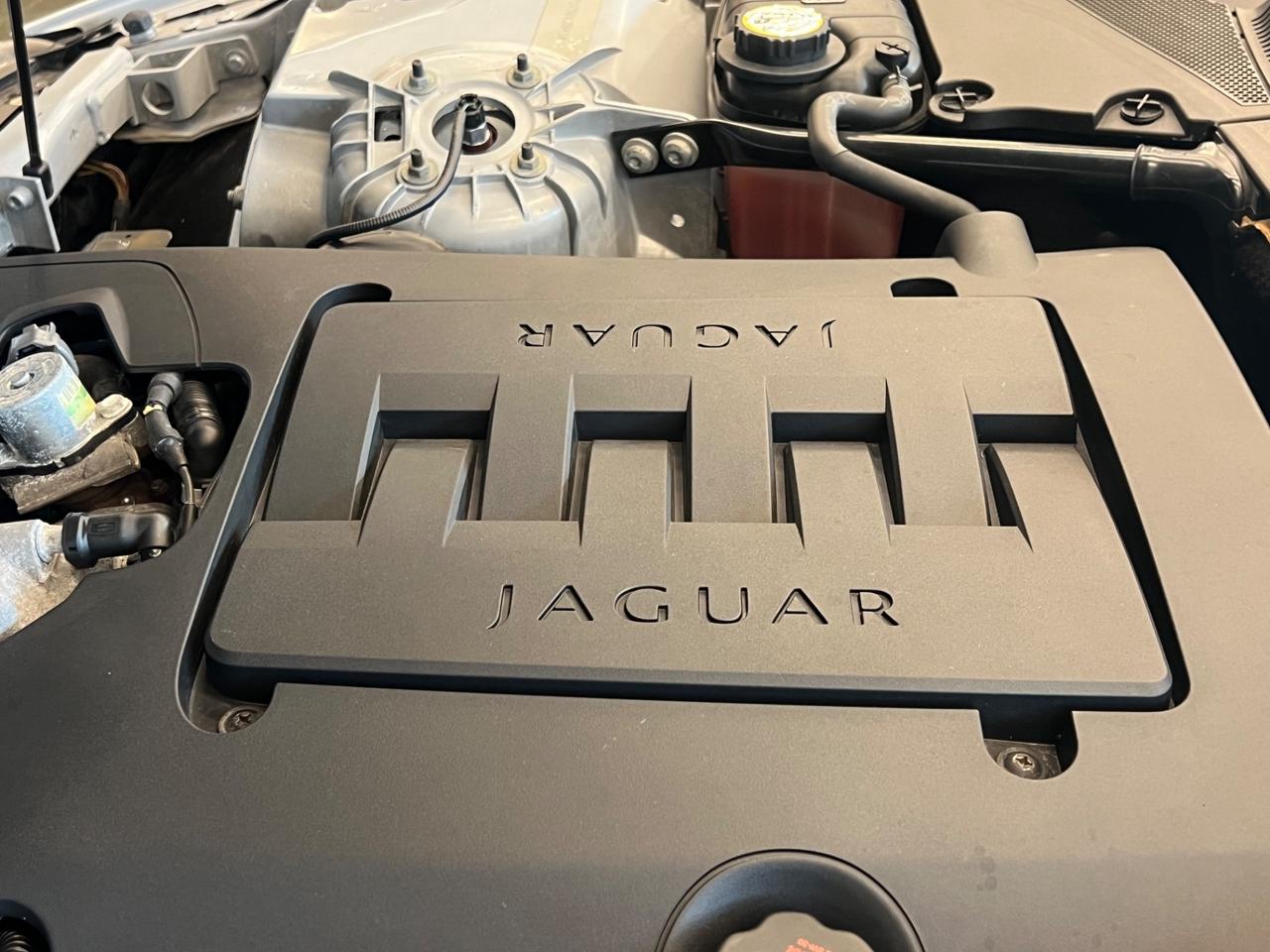 Jaguar XK 4.2 V8 Coupé