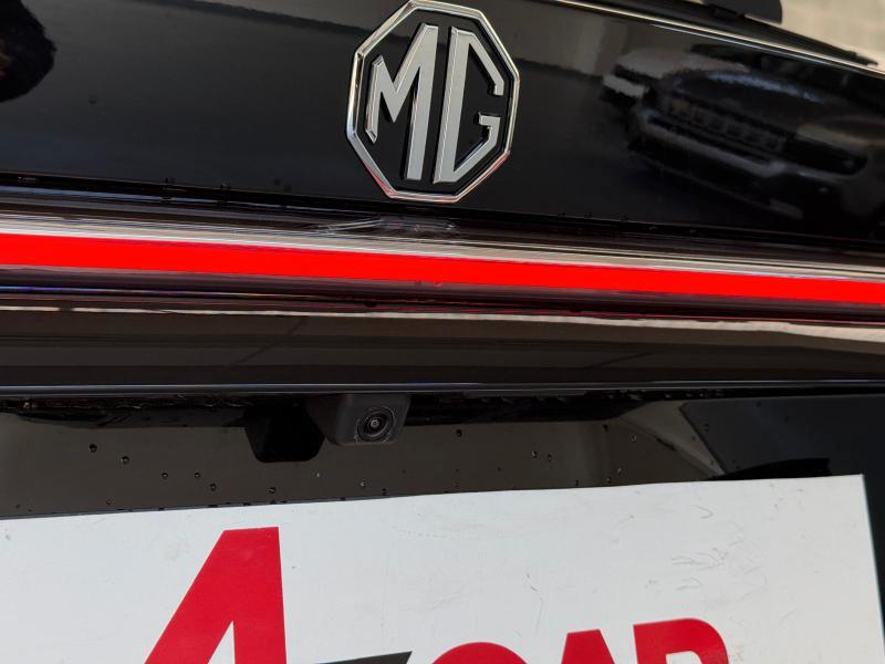 Mg HS 1.5 hybrid+ Luxury auto