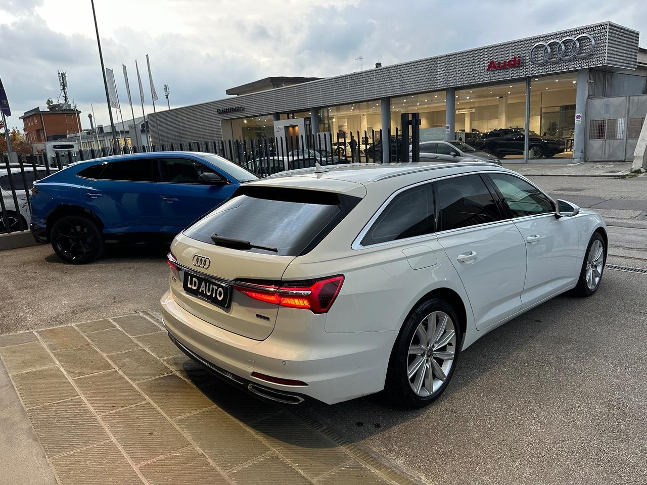 Audi A6 40 2.0 TDI quattro ultra S tronic Business Sport