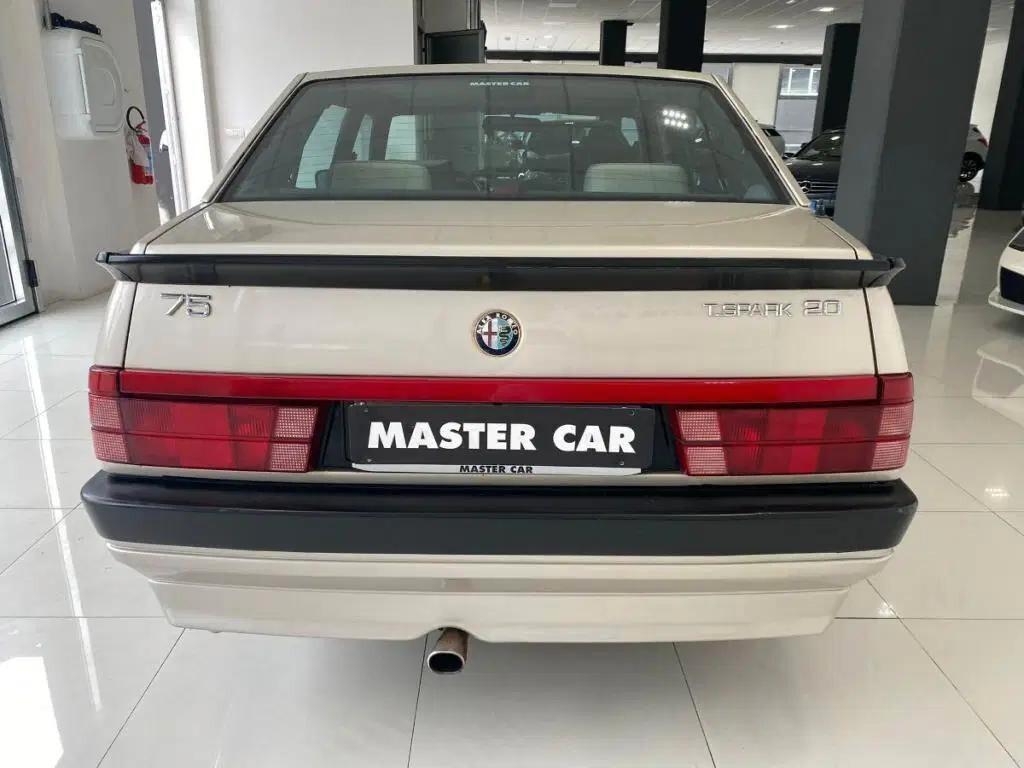 Alfa Romeo 75 2.0i Twin Spark