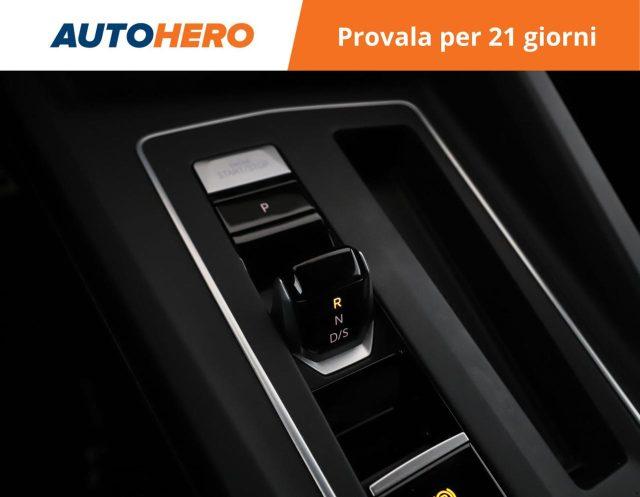 VOLKSWAGEN Golf 1.5 eTSI 150 CV EVO ACT DSG R-Line