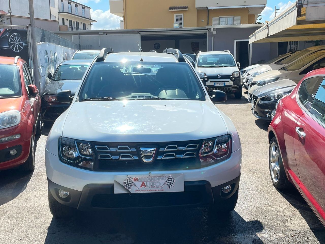 Dacia Duster 1.6 110CV 4x2 GPL Laur��ate Gancio Traino Istallato