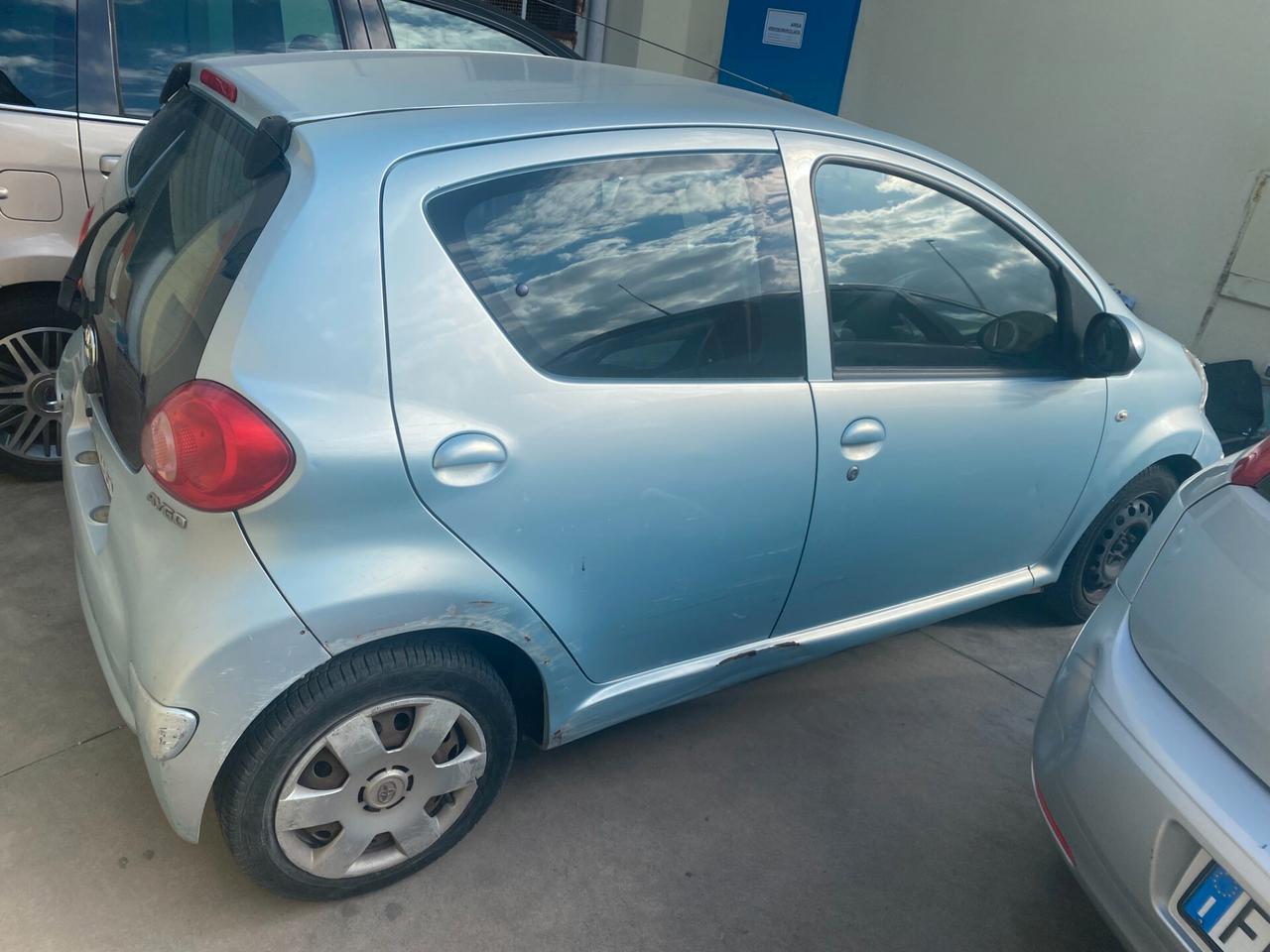 Toyota Aygo 1.0 BENZINA 5 PORTE