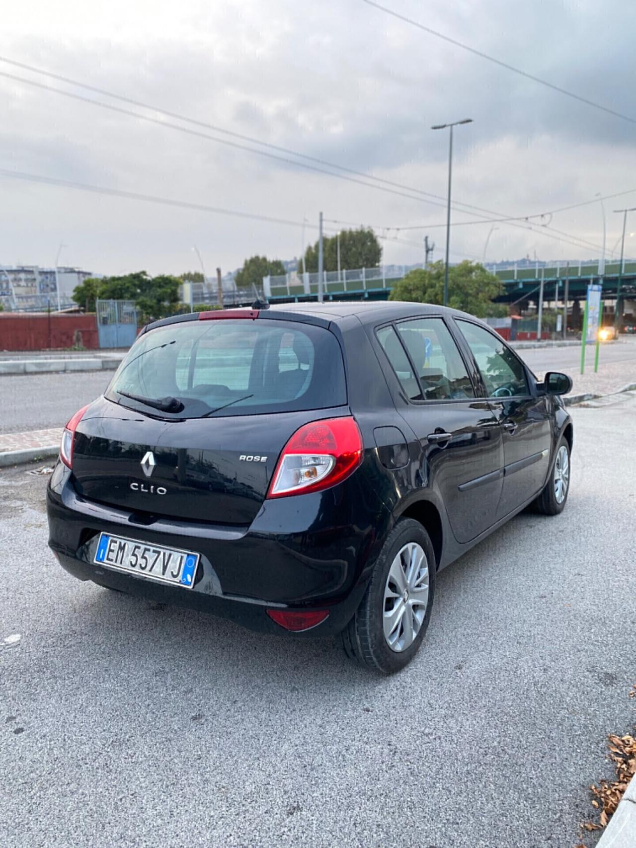 Renault Clio 1.2 benzina 5 porte 2012