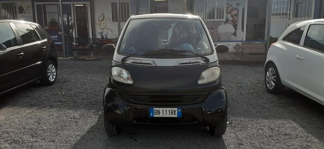 Smart 2000 - 600 BENZINA OK NEOP. LB AUTOMOBILI