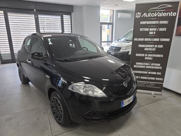 Lancia Ypsilon 1.0 Hybrid 70cv anno 2024 km 68000