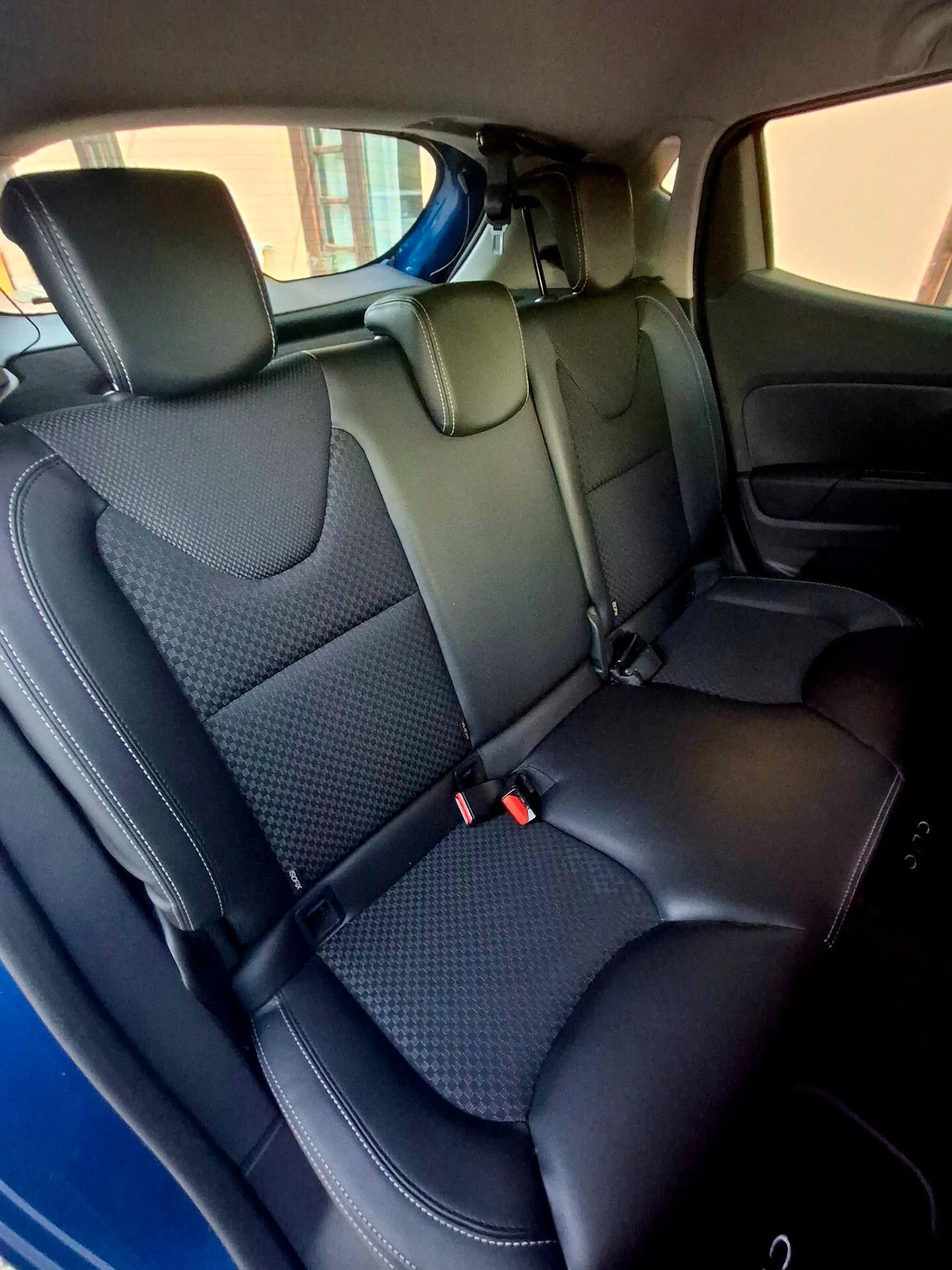 Renault Clio TCe 12V 90 CV GPL 5 porte Moschino Intens