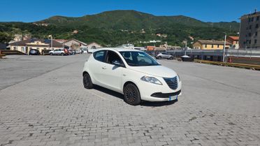 LANCIA YPSILON PLATINUM – UNICO PROPRIETARIO – 88.000 KM CERTIFICATI – € 6.190