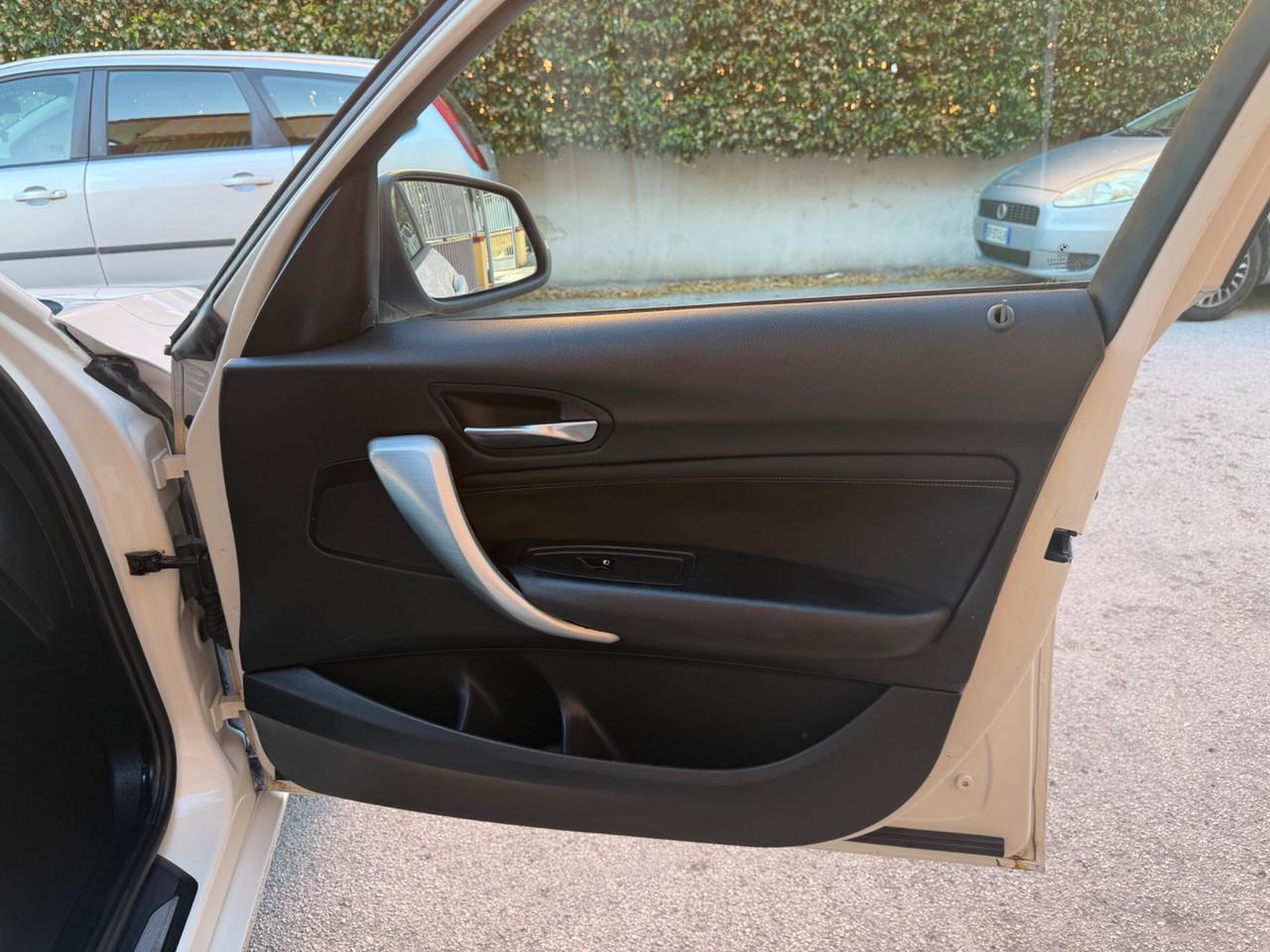 Bmw 118 118d 5p. Msport