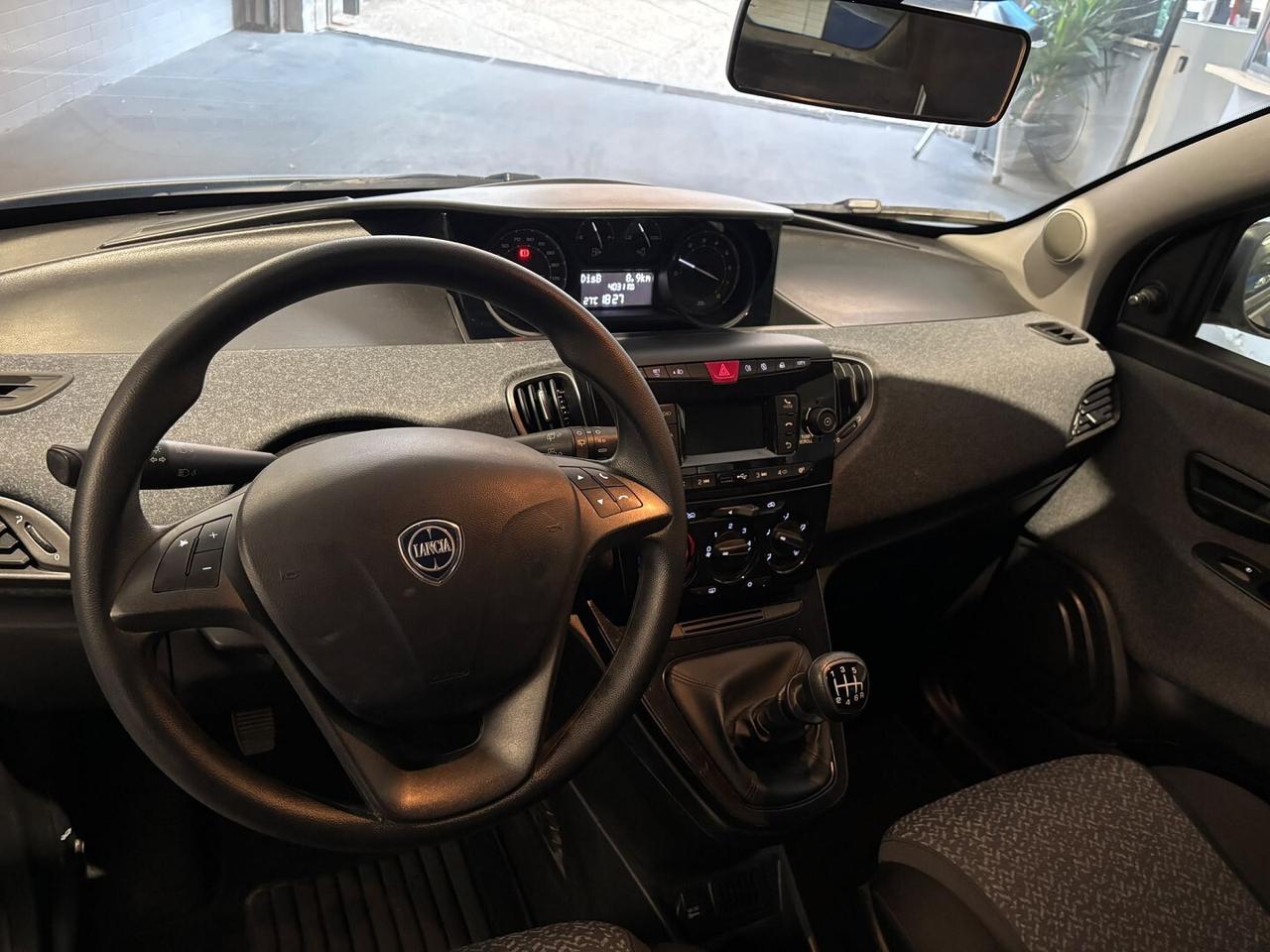 Lancia Ypsilon 1.0 HYBRID