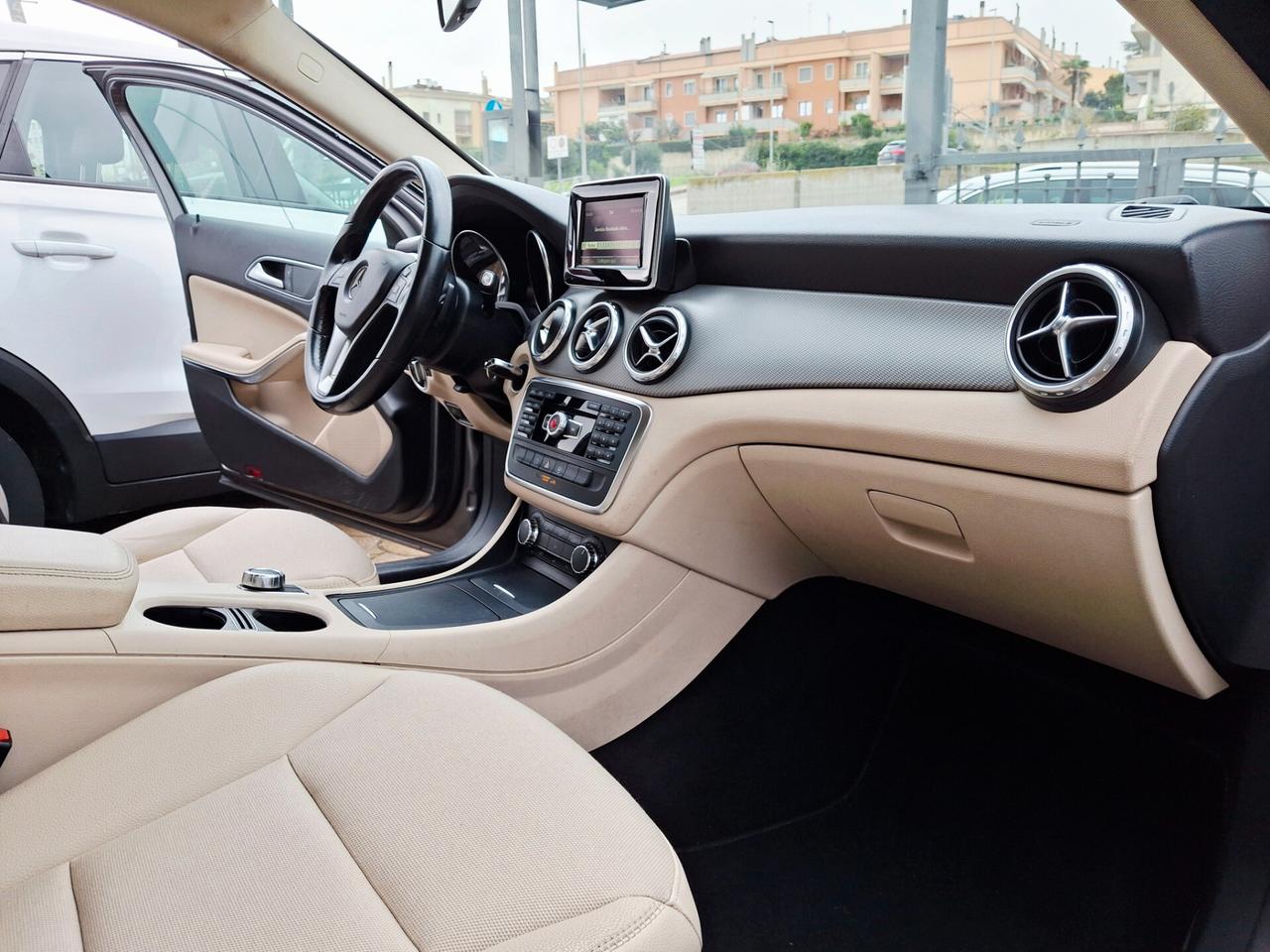 Mercedes-benz GLA 200 d Automatic Sport