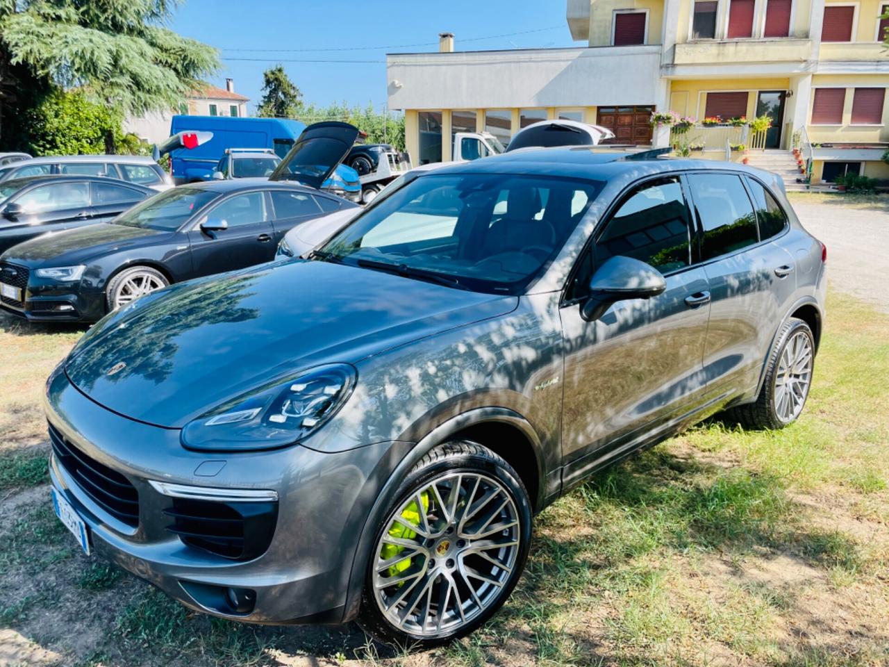 Porsche Cayenne 3.0 S E-Hybrid Platinum Edition