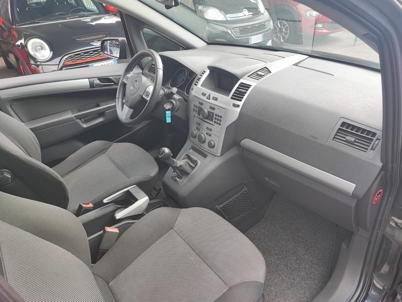 Opel Zafira 1.6 16V VVT 7posti