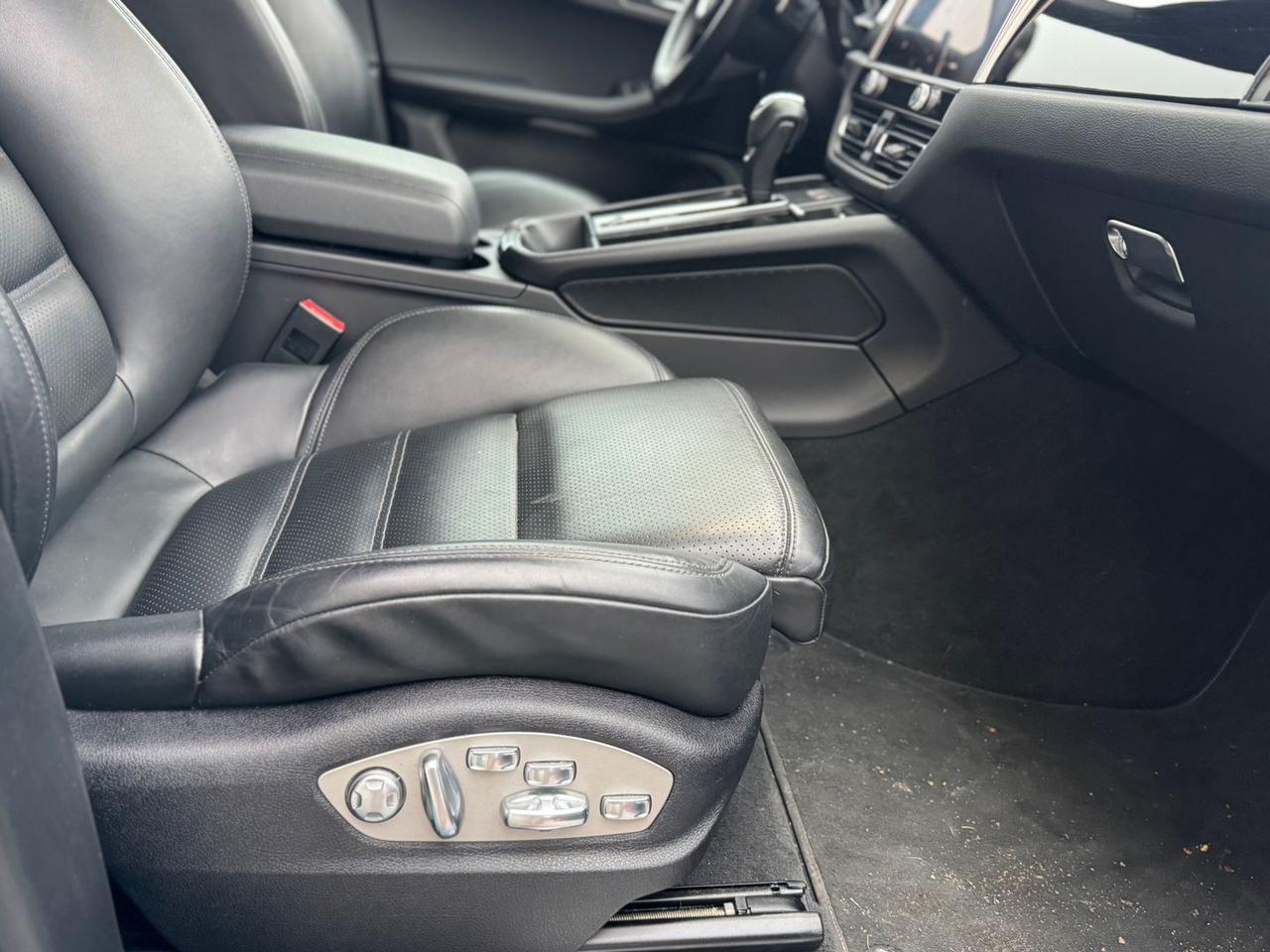 Porsche Macan -- 2.9 S #9082