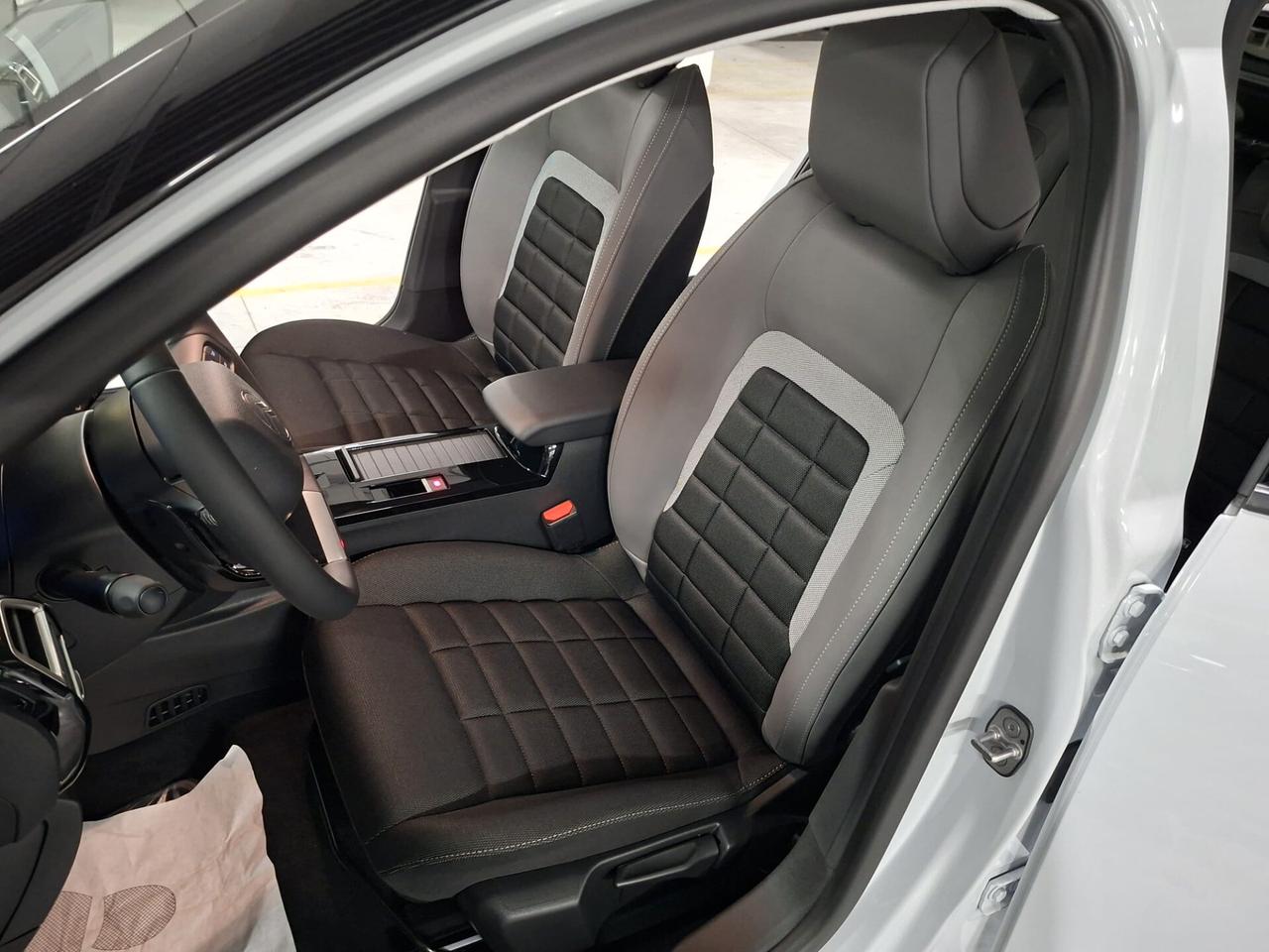 Citroen C4 1.2 mhev Hybrid 136CV Collection e-DCS6 Km. 0