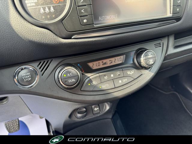 TOYOTA Yaris 1.0 5 porte Lounge