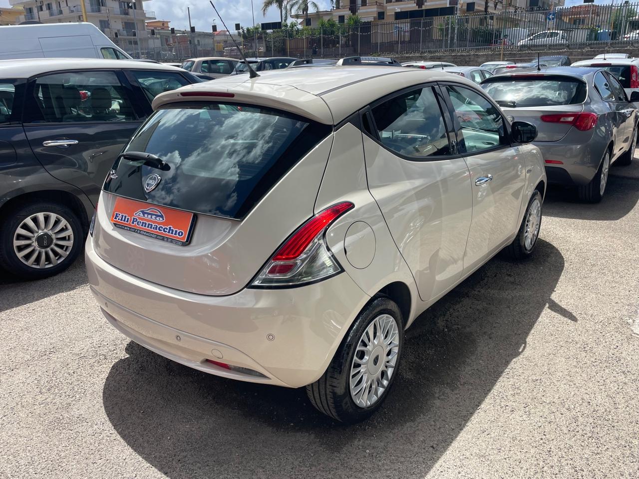 LANCIA YPSILON 900 BENZINA 85 (CV) 2017