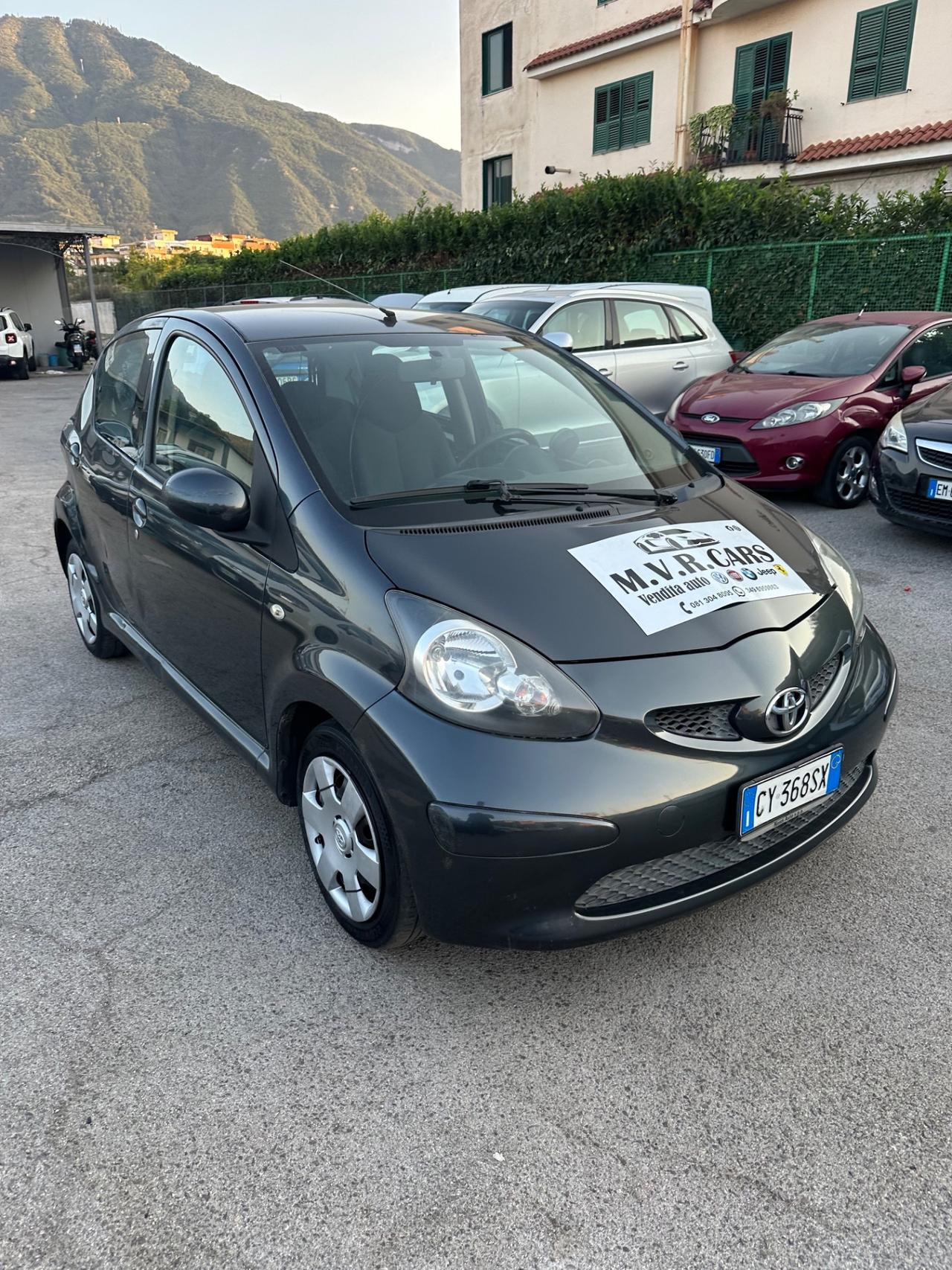 Toyota Aygo 1.0 12V VVT-i 5 porte Sol