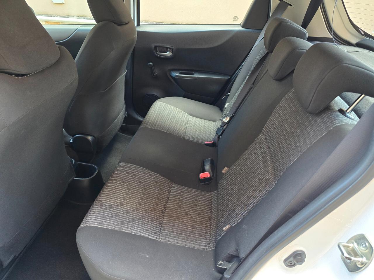 Toyota Yaris 1.0 70 cv Lounge