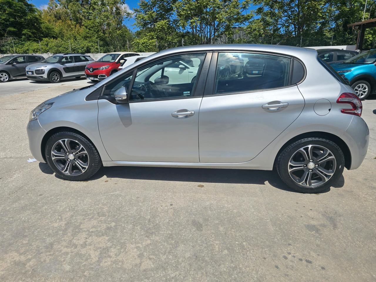 Peugeot 208 1.4 HDi 68 CV 5 porte Active