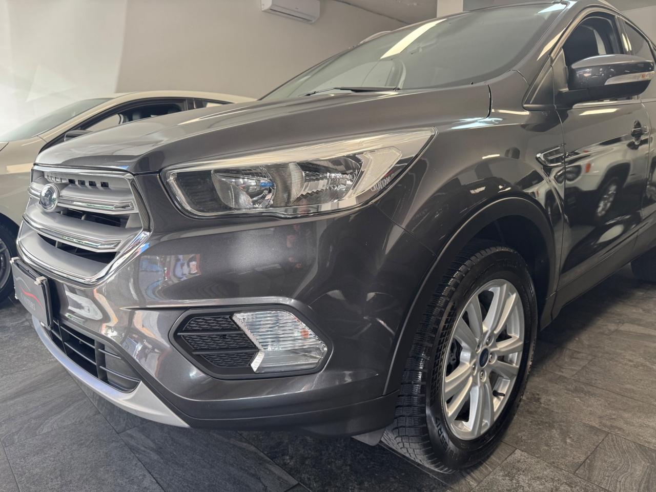 Ford Kuga 1.5 TDCI 120 CV S&S 2WD Titanium