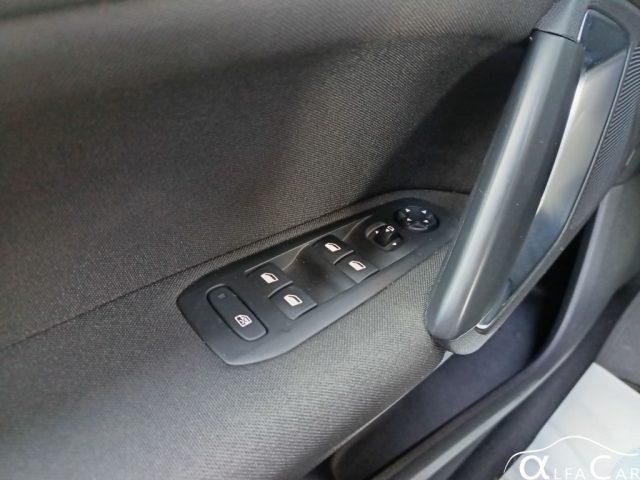 PEUGEOT 308 BlueHDi 100 S&S SW Business