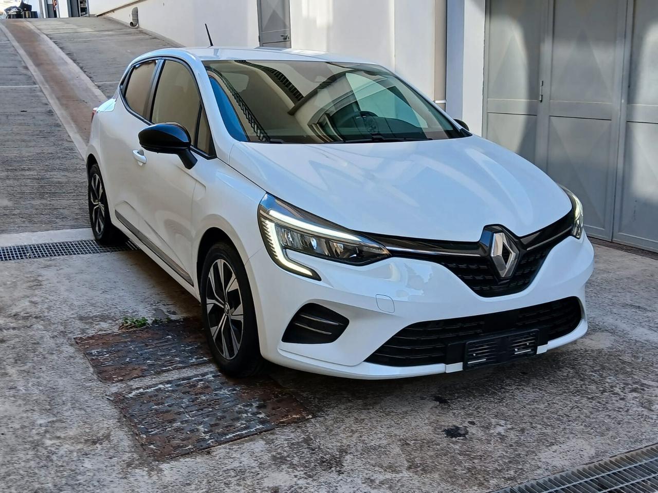 Renault Clio Full Hybrid E-Tech 145 CV 5 porte Evolution