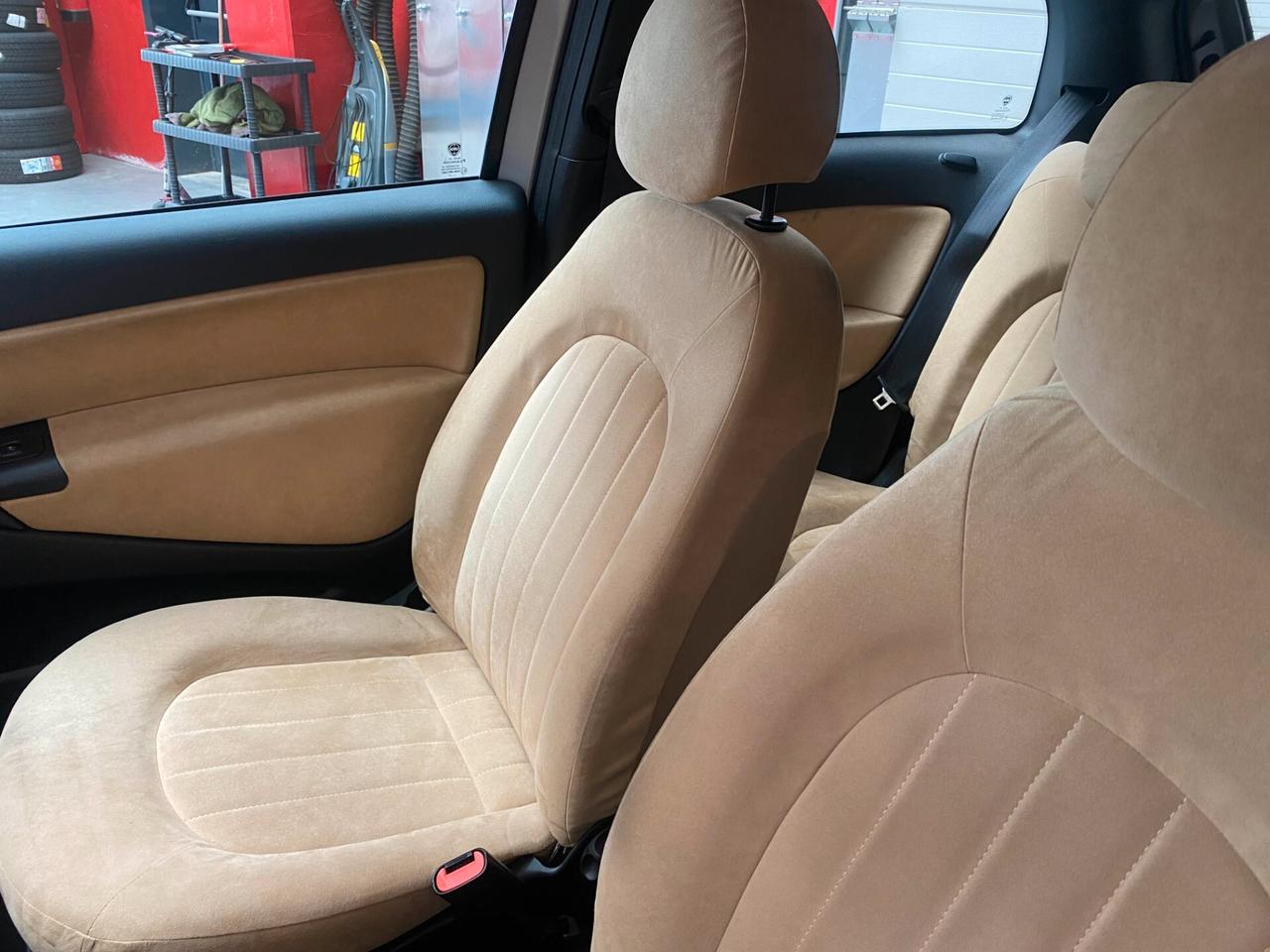 Lancia Ypsilon 1.2 Versus