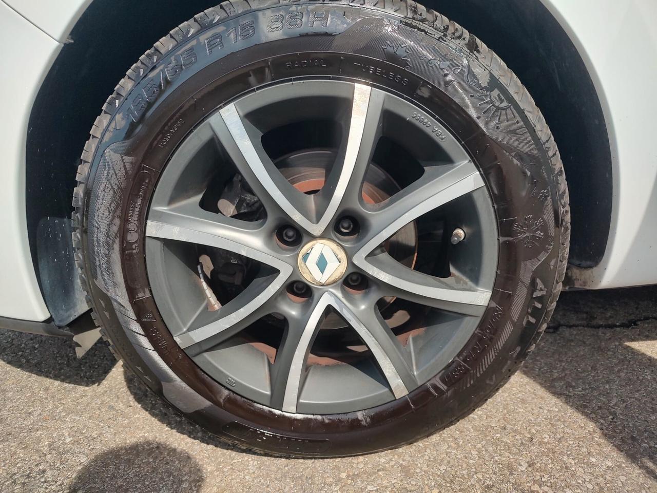 Renault Clio 1.2 75CV GPL 5 porte Live, BENZINA\GPL, OK NEOPATENTATI