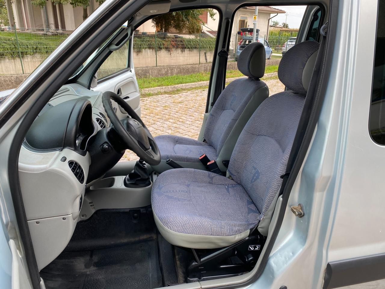 Renault Kangoo 1.2i 5Posti 112.000Km