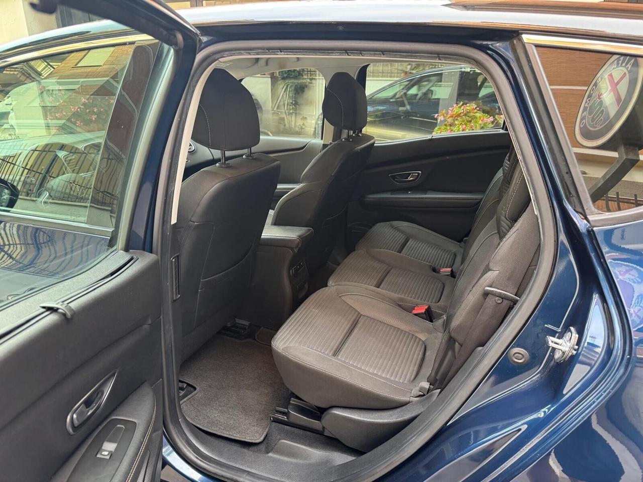 RENAULT Scenic TCe 140CV Intens