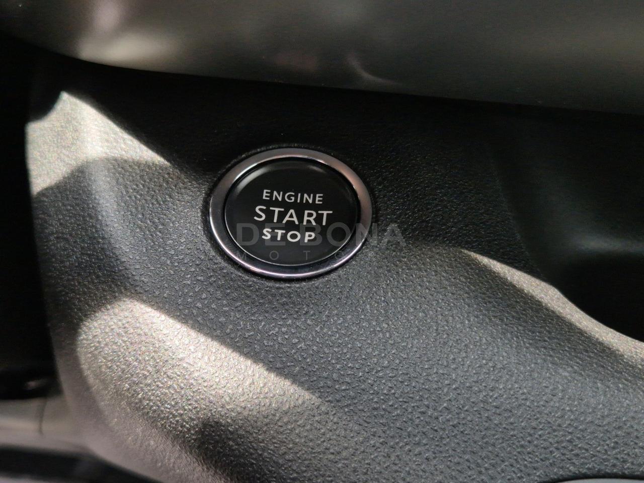 Jeep Avenger 1.2 turbo e-hybrid altitude fwd 100cv edct6