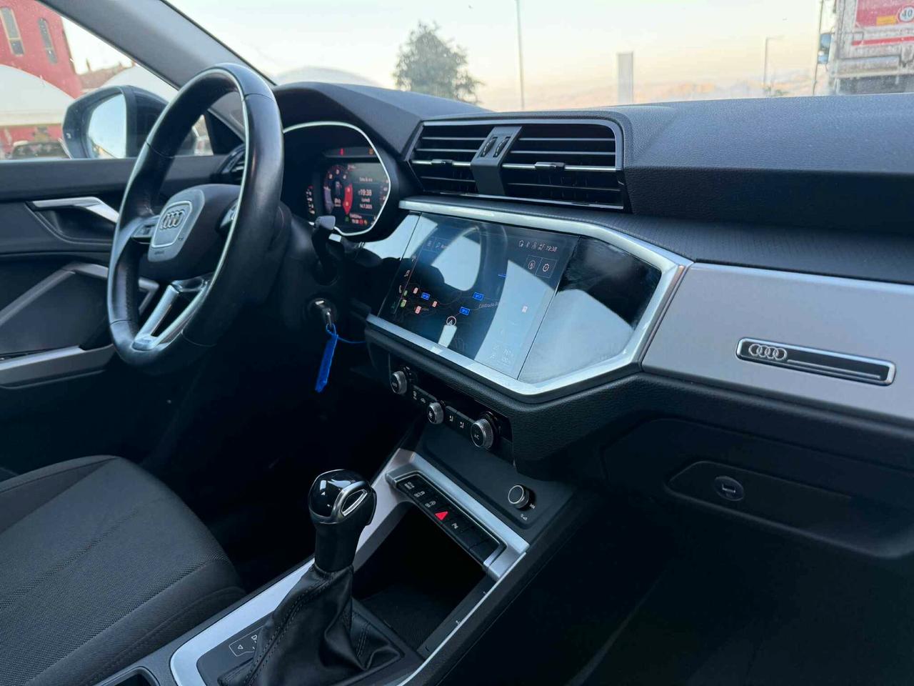 Audi Q3 35 TDI S tronic business plus Advanced