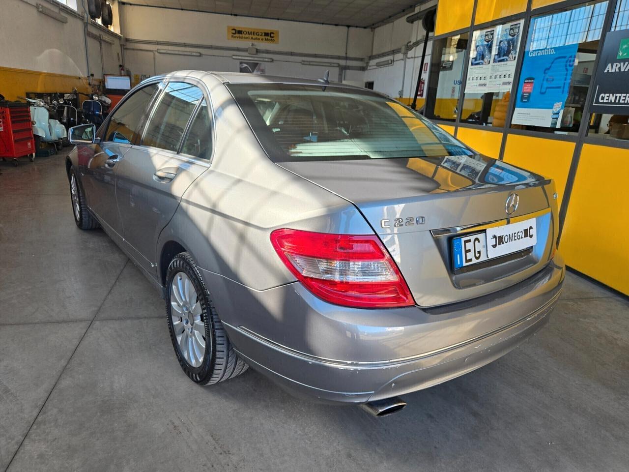 Mercedes-benz C 220 UNICOPROPRIETARIO