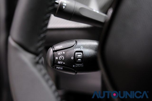PEUGEOT 2008 PURETECH 100 S&S ALLURE FARI LED NEOPATENTATI