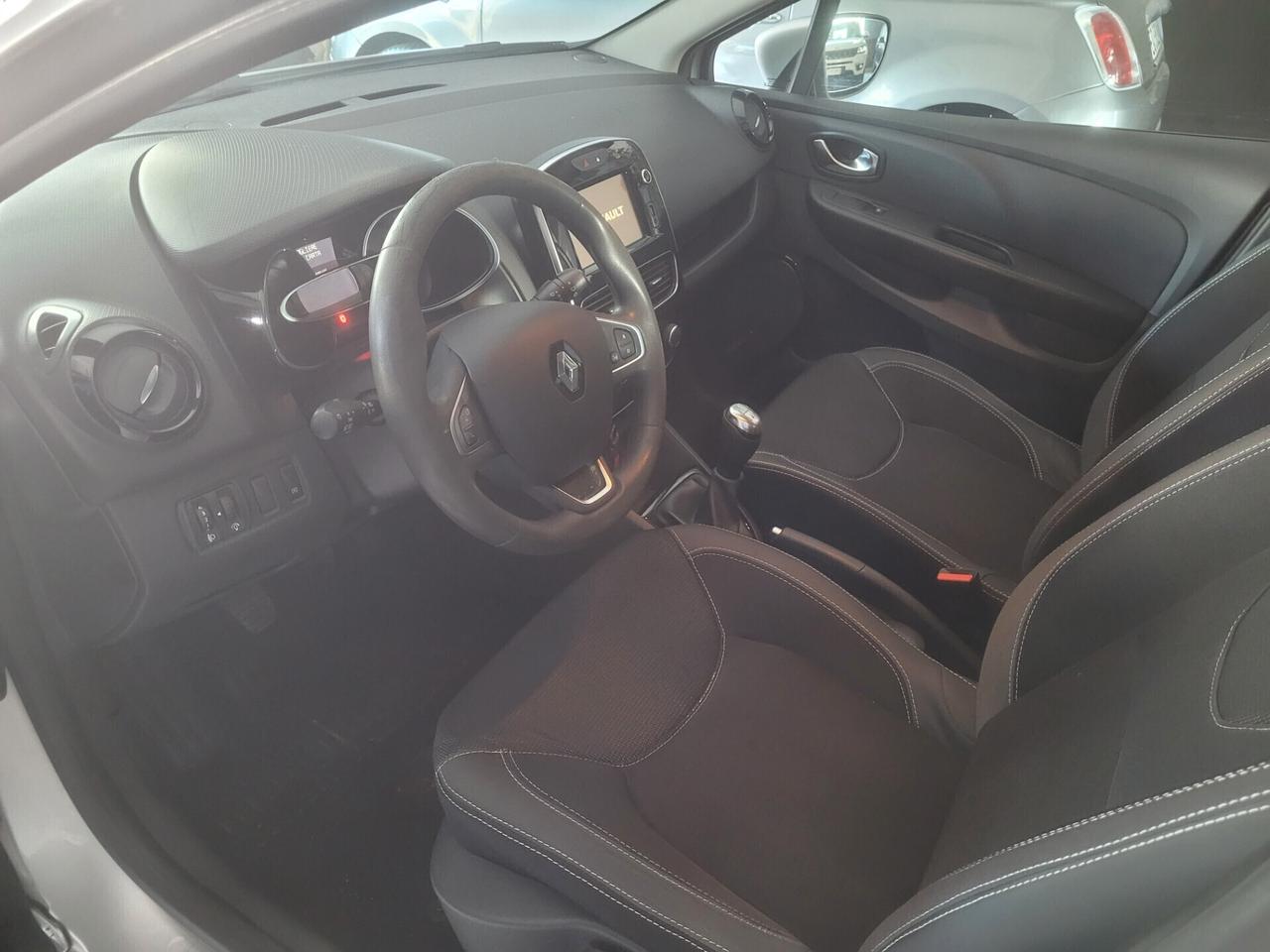 Renault Clio dCi 8V 75 CV 5 porte Moschino Zen