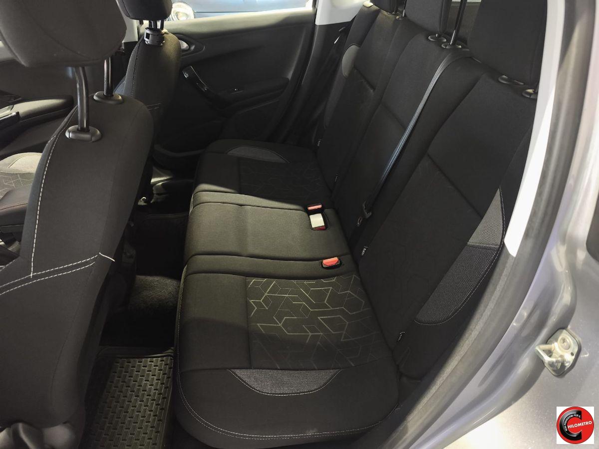 PEUGEOT - 2008 - BlueHDi 100 Allure