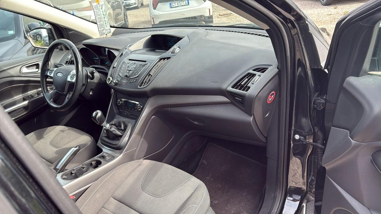 Ford Kuga 2.0 TDCI 120 CV S&S 2WD Titanium