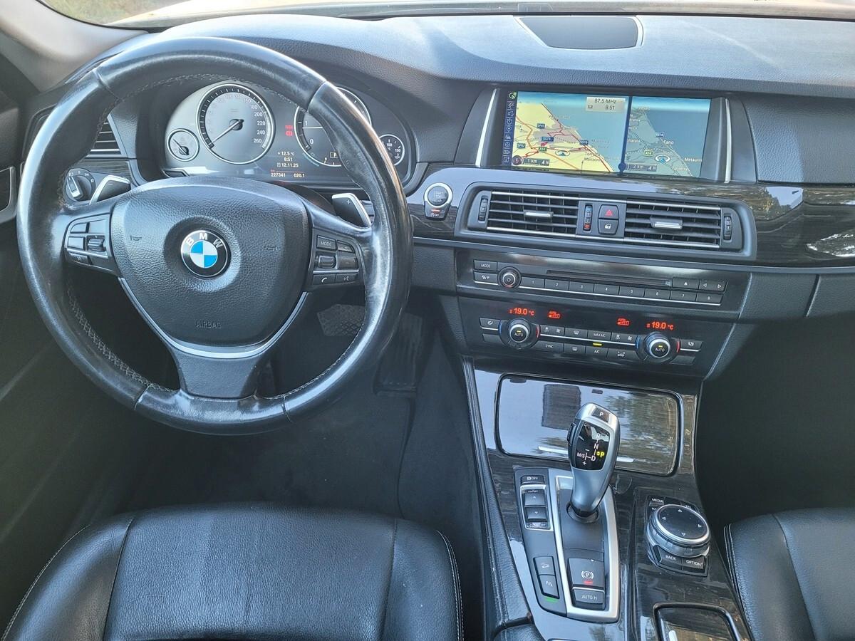 Bmw 520d xDrive Touring Luxury