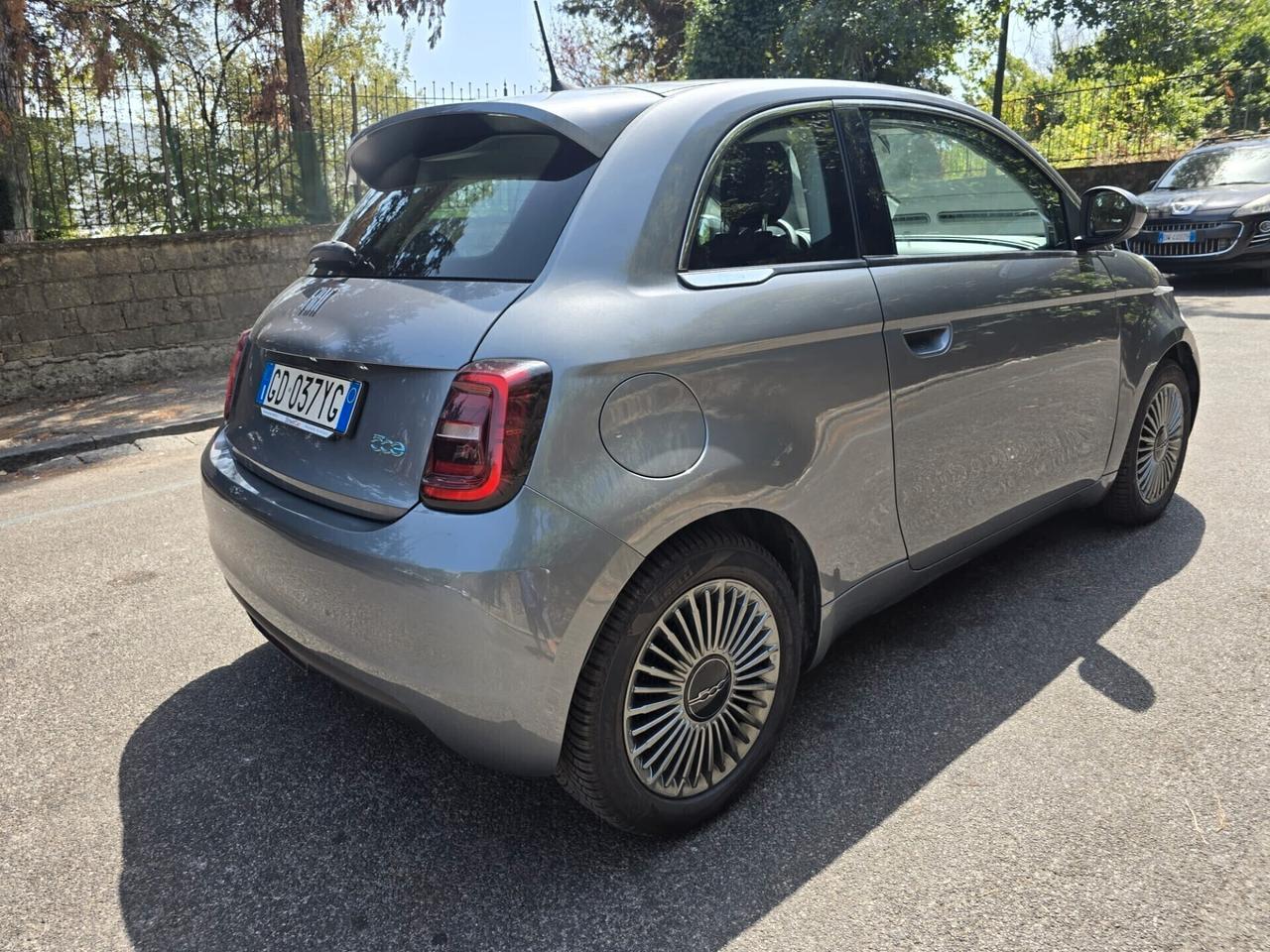 Fiat 500 E Opening Edition KM 320