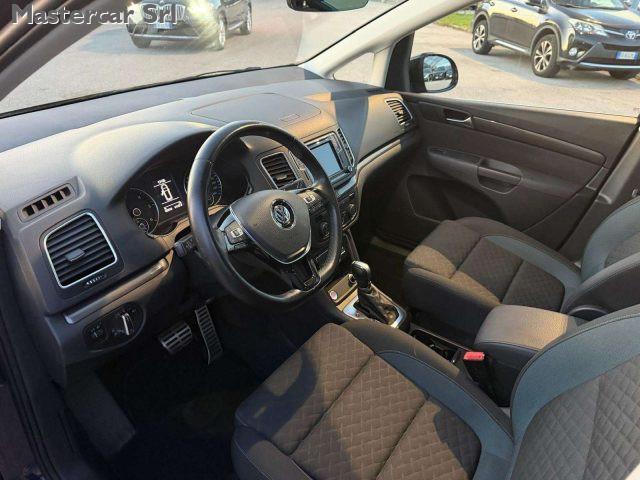 VOLKSWAGEN Sharan Sharan 2.0 tdi Business Dsg-7P Navi Tetto-GA356AL
