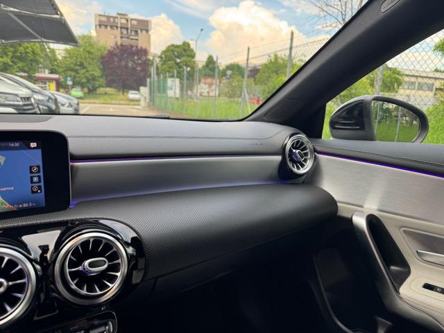 MERCEDES-BENZ CLA 200 d Automatic Shooting Brake Premium AMG