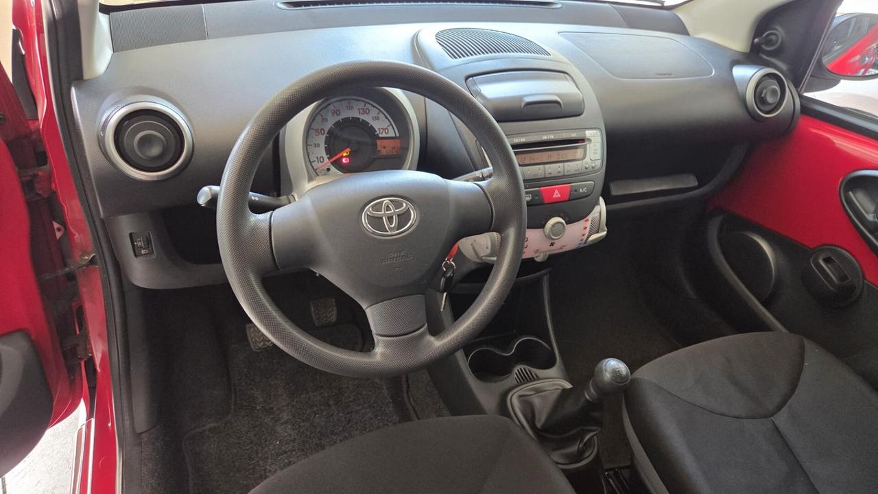 Toyota Aygo 1.0 12V VVT-i 5 porte Lounge Connect