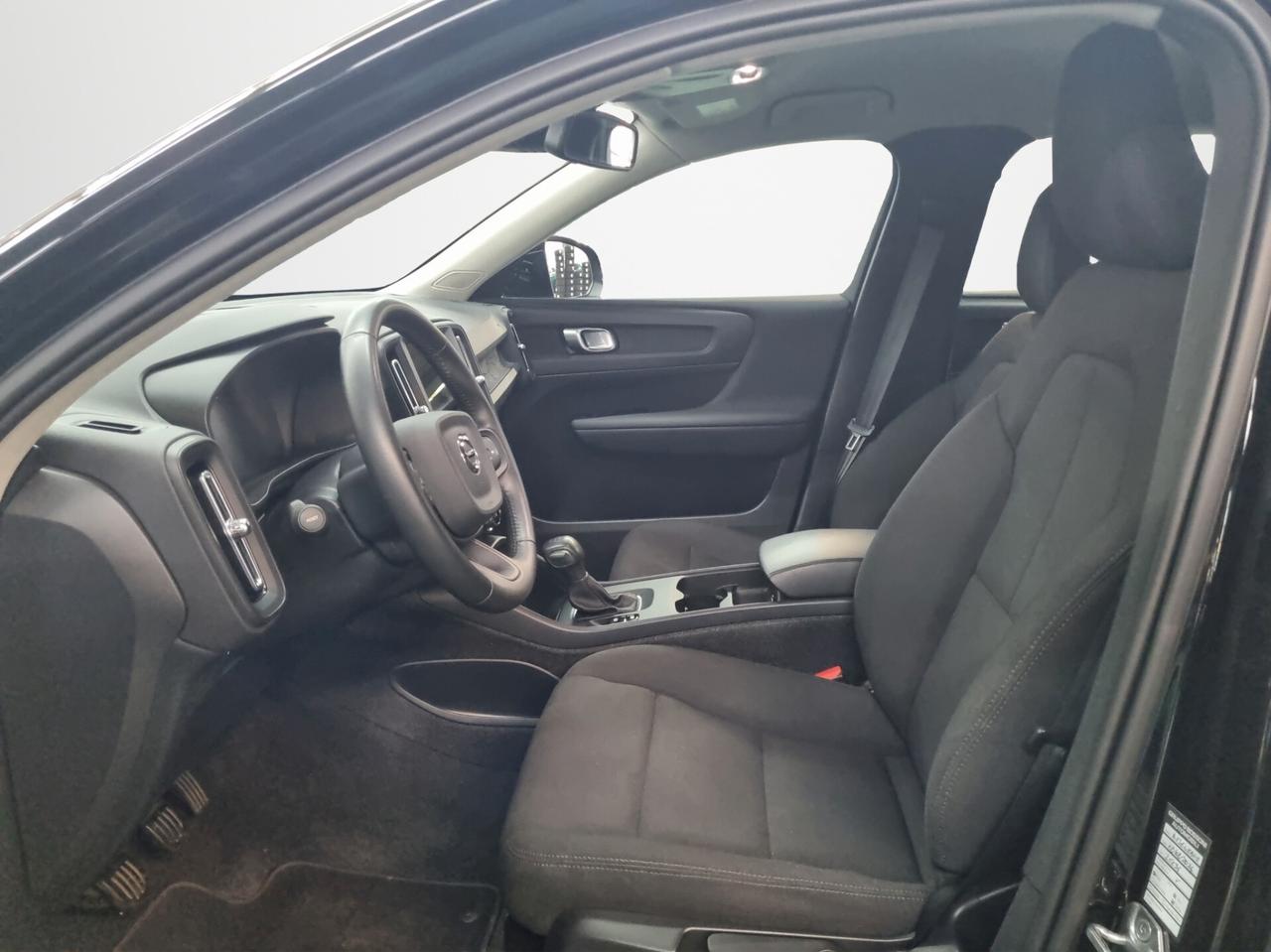 Volvo XC40 T2 Momentum Core