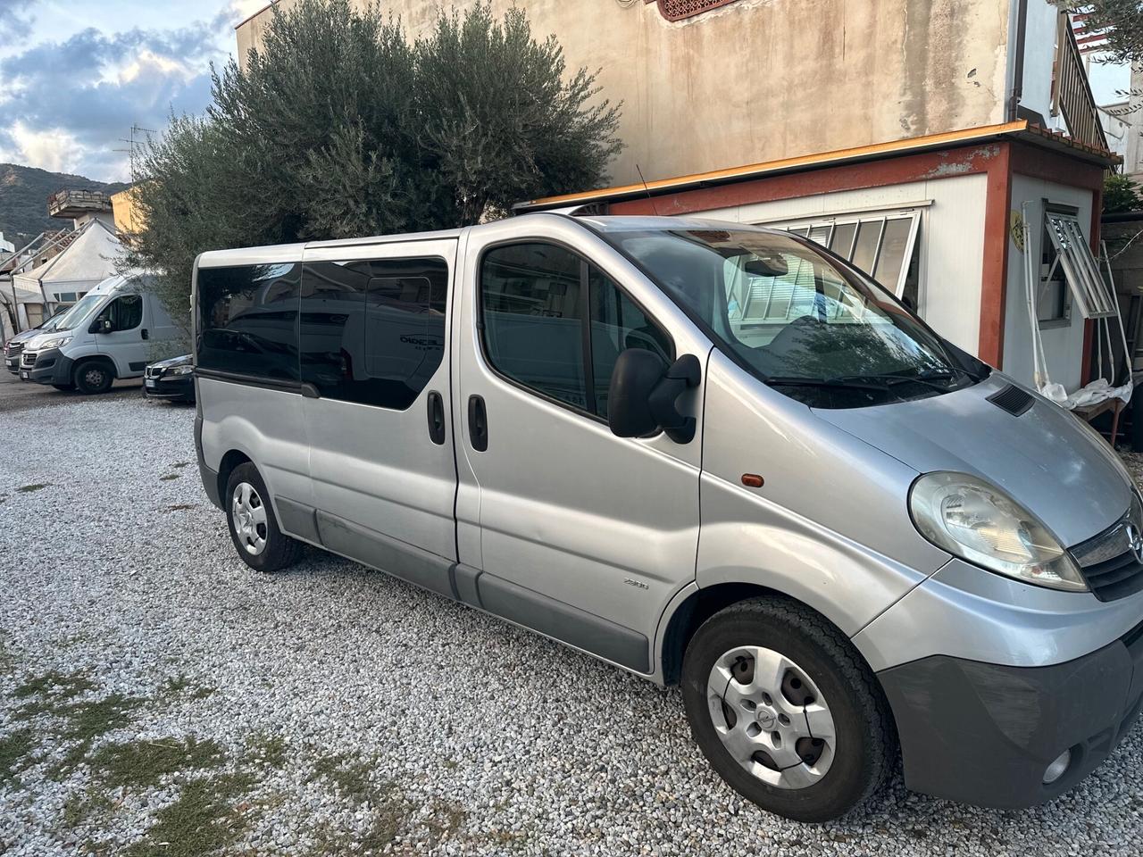 Opel Vivaro 27 2.0 CDTI 120CV ecoFLEX PC-TN Combi 9 posti Eas.Fap